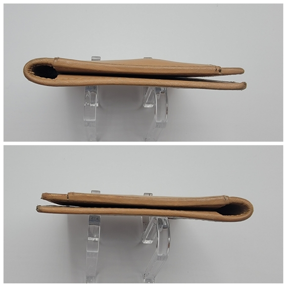 Authentic Preowned Fendi Bifold Wallet - Picture 5 of 9